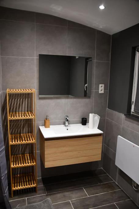 Logement In Wood Brugelette Kültér fotó